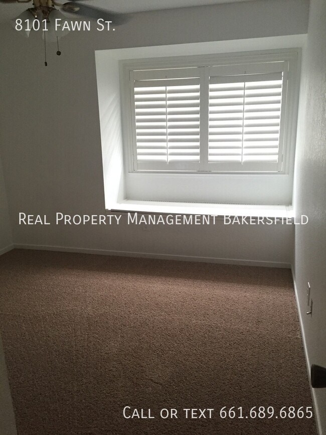 Building Photo - 8101 Fawn St