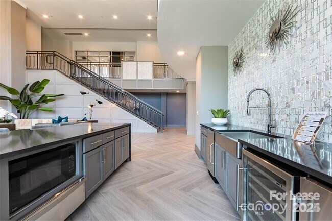 Building Photo - 13230 Ballantyne Corporate Pl