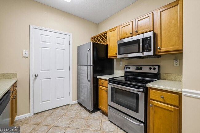 Building Photo - 4333 Dunwoody Park