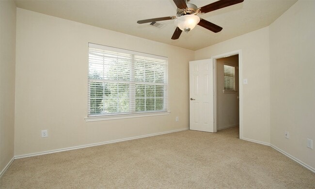 Building Photo - 14 BowerBank Ct