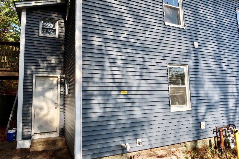 Building Photo - 165 Grove St