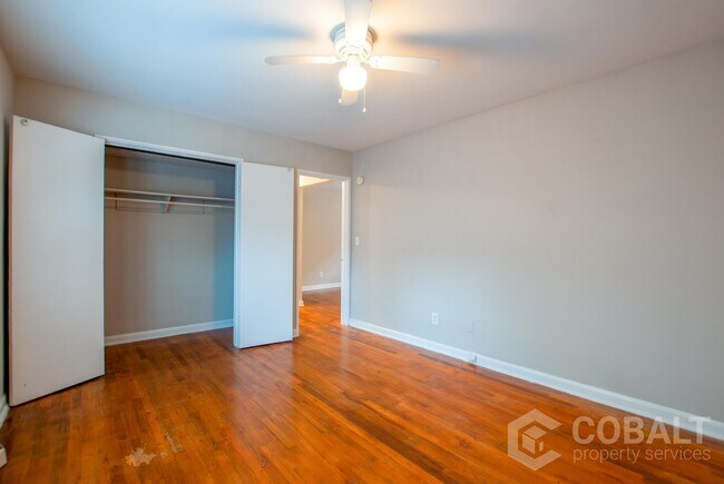 Building Photo - 944 St Charles Ave NE