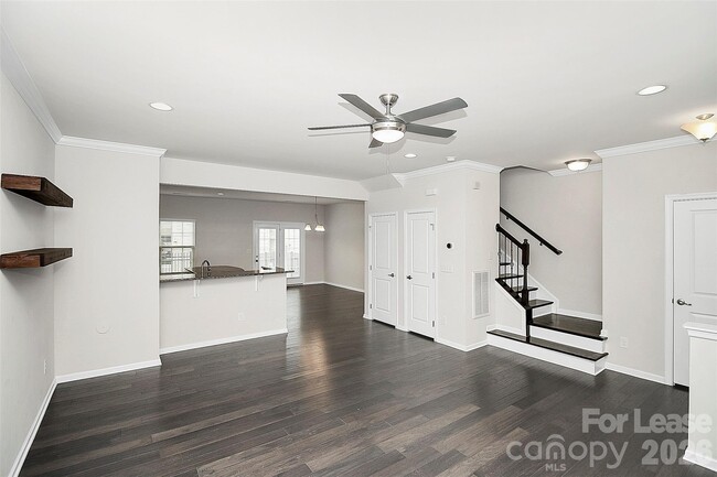 Building Photo - 3043 Potomac River Pkwy