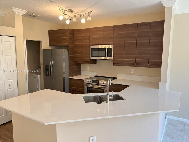 Building Photo - 4602 SW 160th Ave