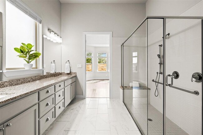 Building Photo - 132 Village Oak Dr