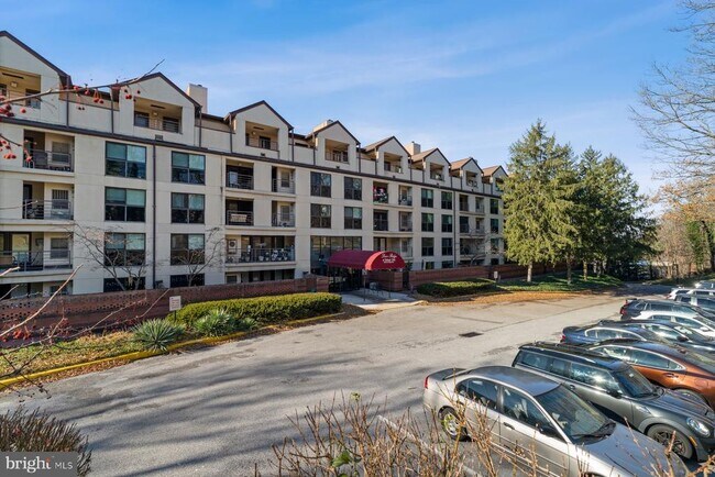 Building Photo - 1040 Deer Ridge Dr