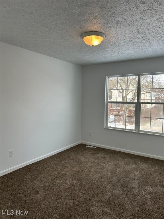 Building Photo - 3164 E 130th St