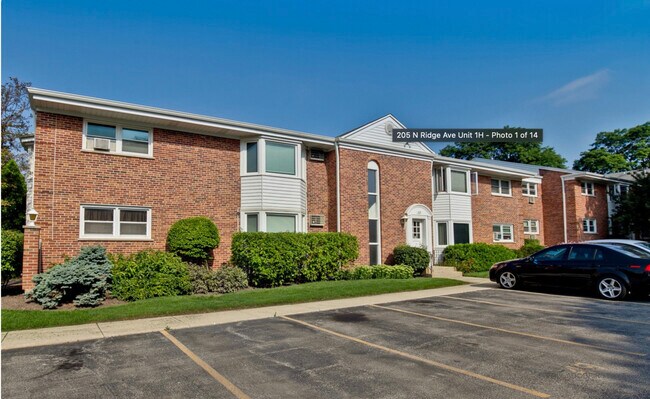 Primary Photo - 205 N Ridge Ave
