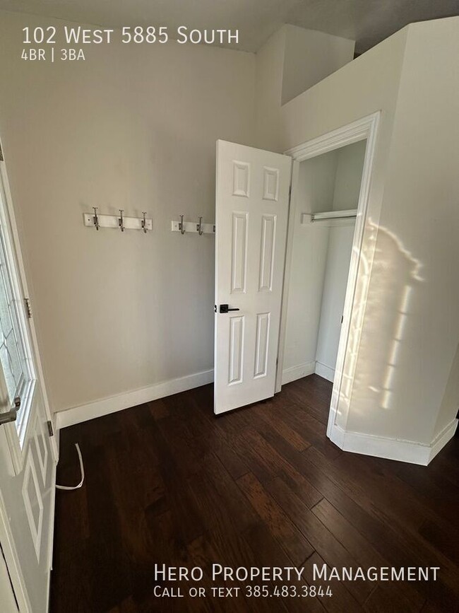 Building Photo - 102 W 5885 S