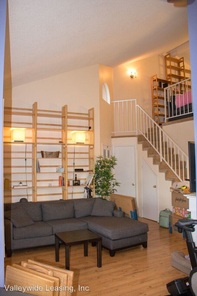 Building Photo - 3 br, 2 bath House - 19804 Sandpiper Pl. # 12