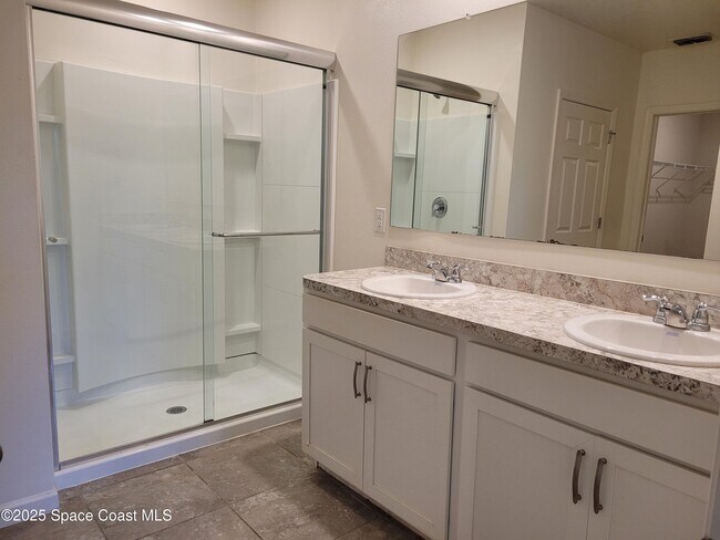 Building Photo - 760 Acadia Ct SE