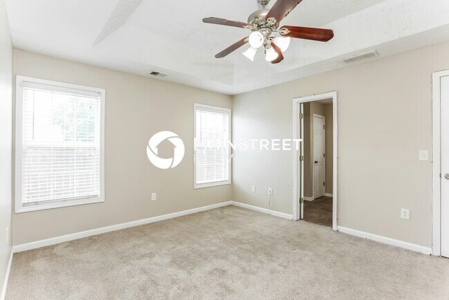 Building Photo - 3 Bedroom Pet-Friendly Home in Covington, ...