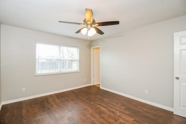 Building Photo - 5005 Griffin