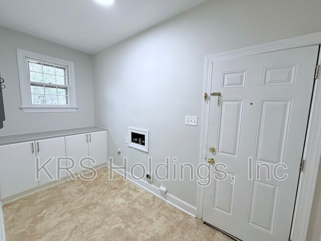 Building Photo - 2501 New Bern Ave