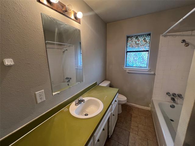Building Photo - 1610 Gallagher Dr