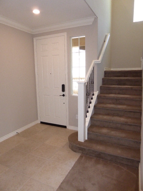 Building Photo - 4-Bedroom Home with Solar, Loft, and Gated...