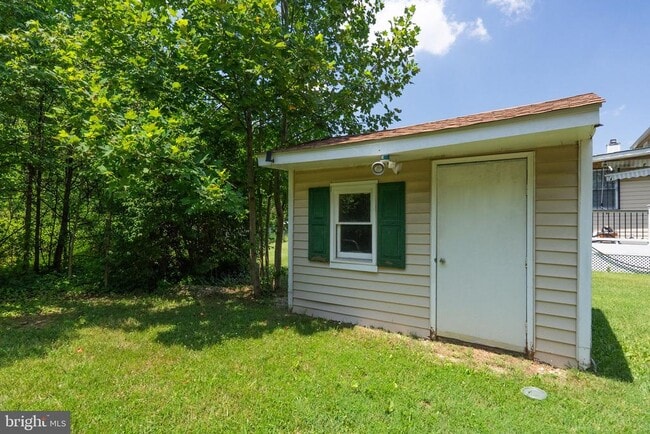 Building Photo - 10522 Lime Tree Way