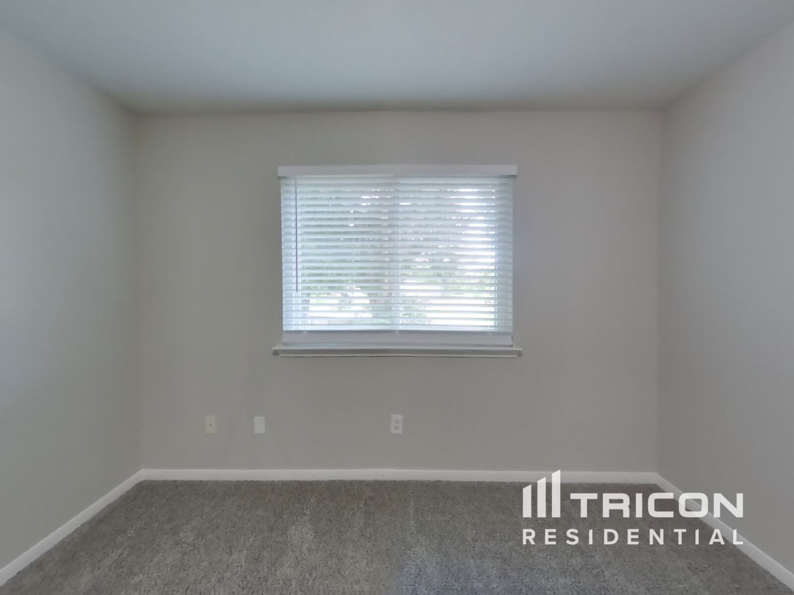 Building Photo - 17419 Pikes Peek Ct