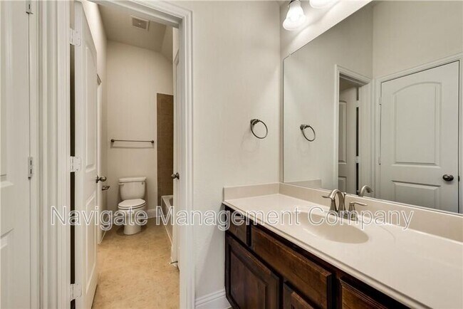 Building Photo - 2905 Dockside Dr