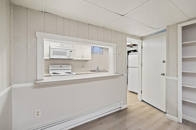 Building Photo - 2980 S 1500 E