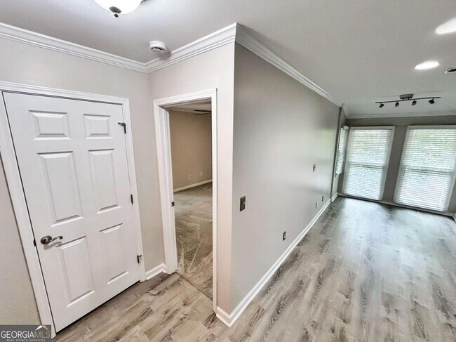 Building Photo - 4006 Wingate Way