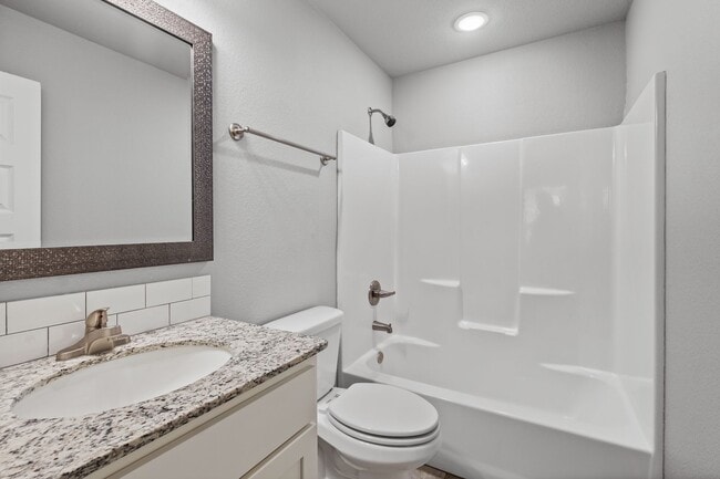 Building Photo - Rupple Meadows - 4 bed / 4 bathroom Coming In April