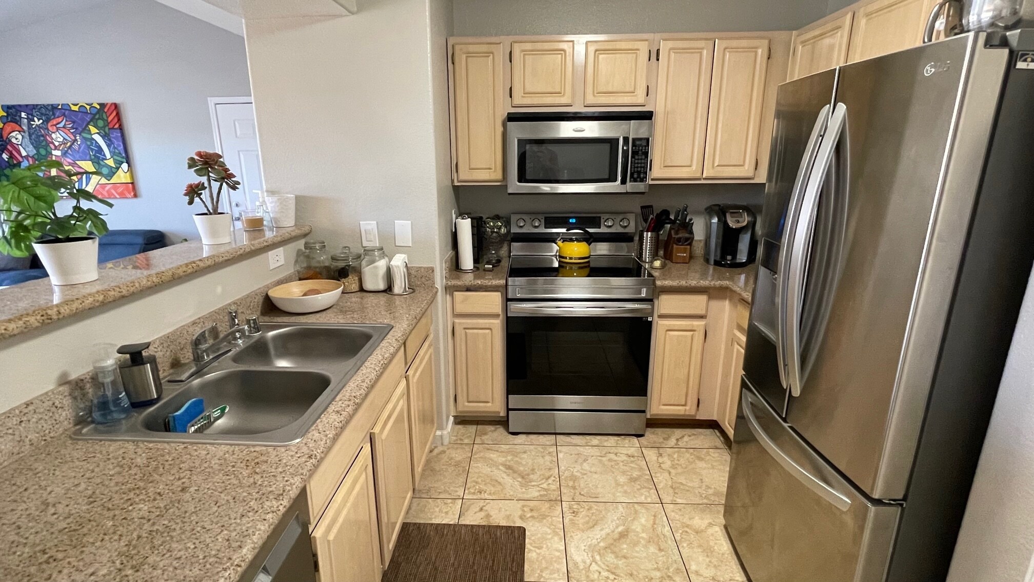 Kitchen - 555 E Silverado Ranch Blvd