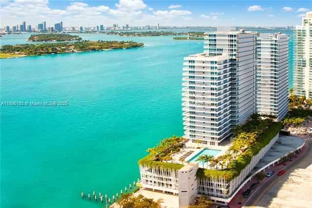 Building Photo - THE BENTLEY BAY CONDO