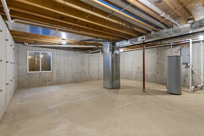 Building Photo - 5424 Delmar Blvd