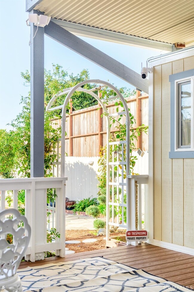 Building Photo - 2371 30th Ave