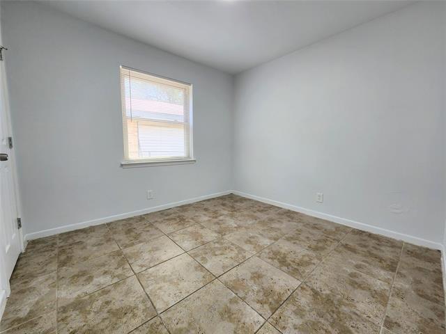 Building Photo - 2633 Crestbrook Ln