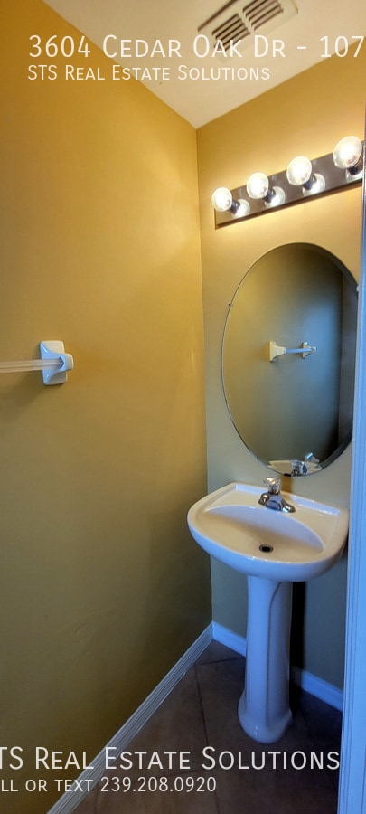 Building Photo - 3604 Cedar Oak Dr