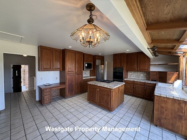 Building Photo - 328 Smith Dr