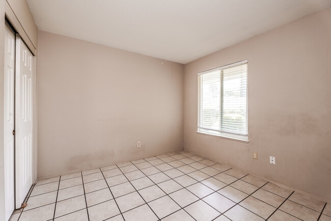 Building Photo - 7654 Zephyr Hills Way