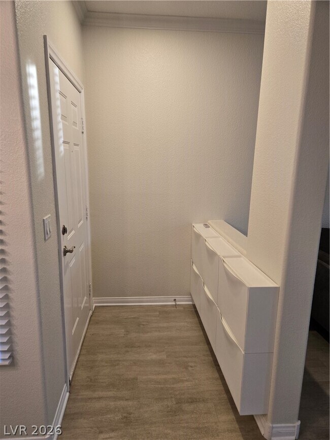 Building Photo - 4400 S Jones Blvd