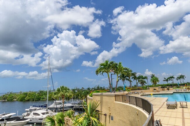 Building Photo - EXECUTIVE VACATION RENTAL