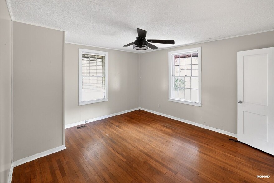 Building Photo - 79 Springbrook Cir