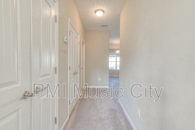 Building Photo - 4219 Golden Sun Ct