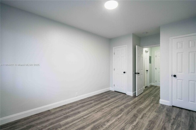 Building Photo - 6871 Abbott Ave