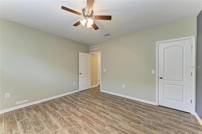 Building Photo - 2084 La Palma Ave