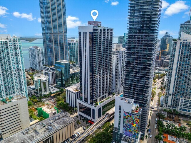 Building Photo - 1010 Brickell Ave