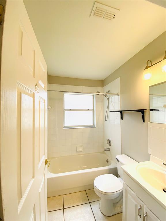 Building Photo - 2799 Cullens Ct