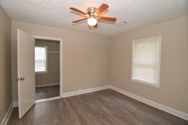 Building Photo - 2386 Wheeless Rd