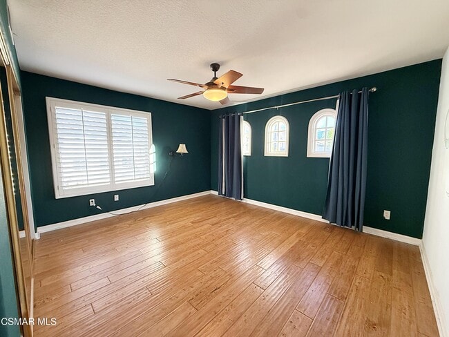 Building Photo - 267 High Meadow St