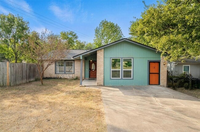 Building Photo - 2523 E Stassney Ln