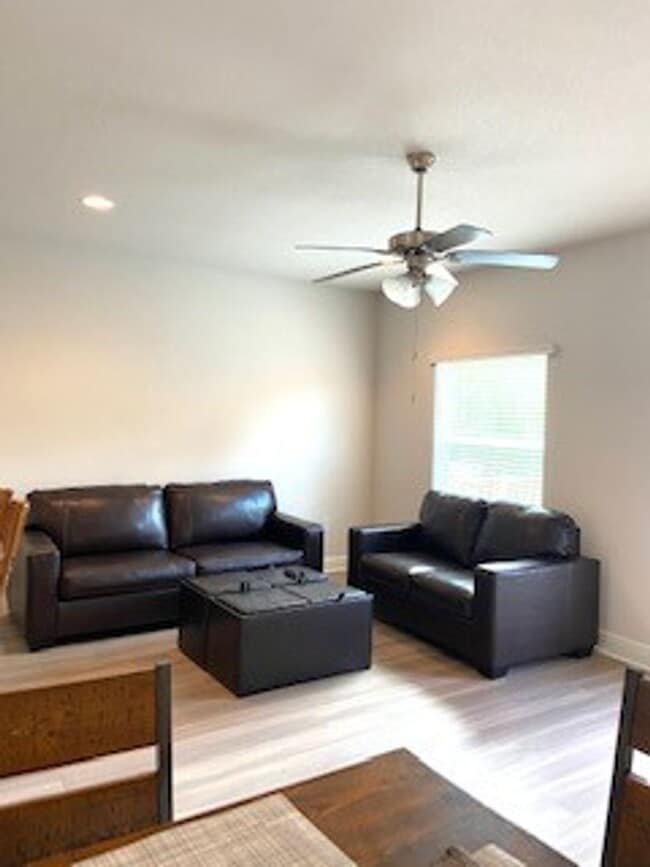 Building Photo - FURNISHED!!!  BEAUTIFUL 3 BEDROOM 2.5 BATH...