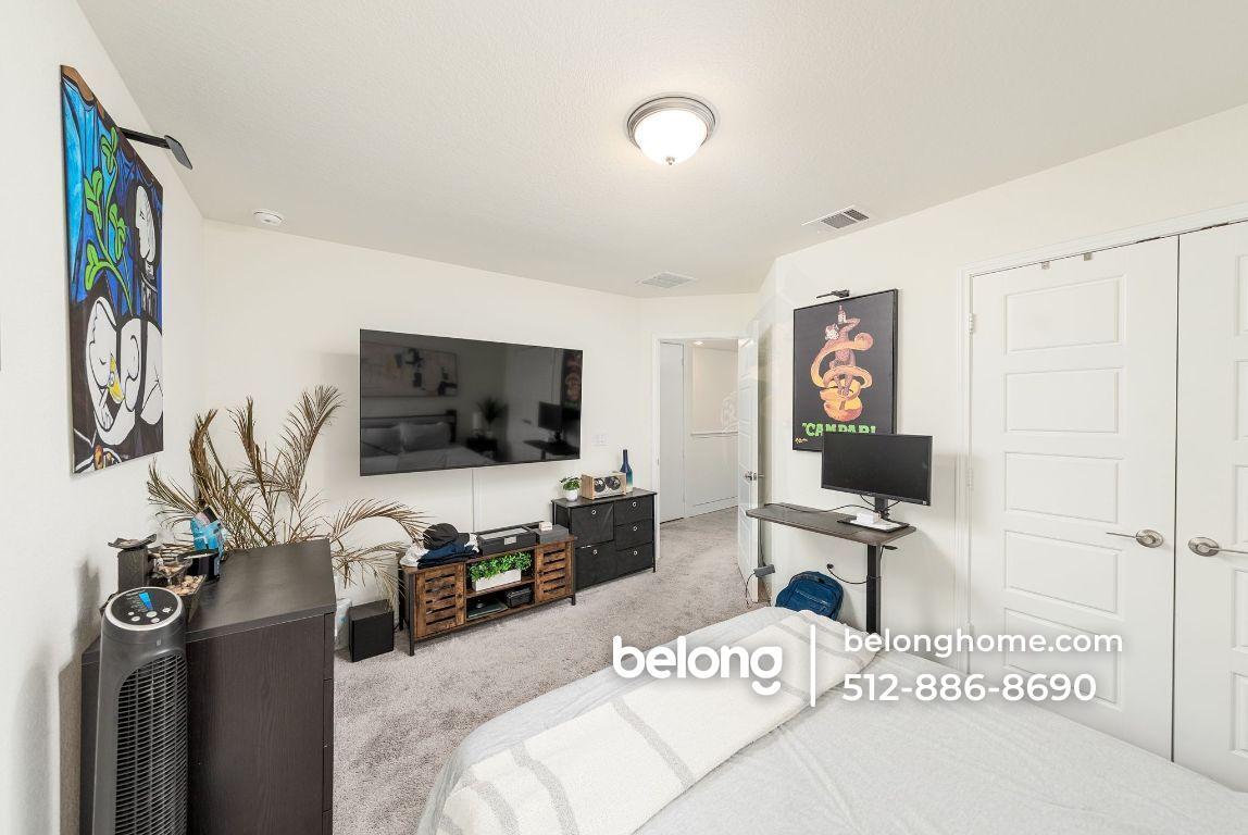 Building Photo - 7105 Gray Catbird Dr