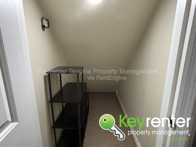 Building Photo - 1051 Paiute Trl