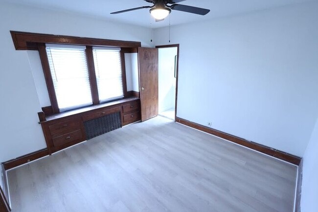 Building Photo - 450 Stanton Ave