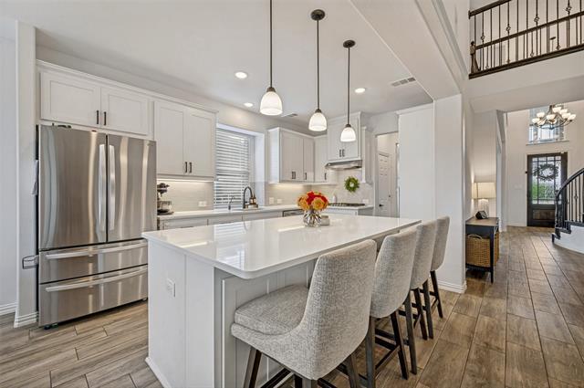 Building Photo - 808 Violet Wy